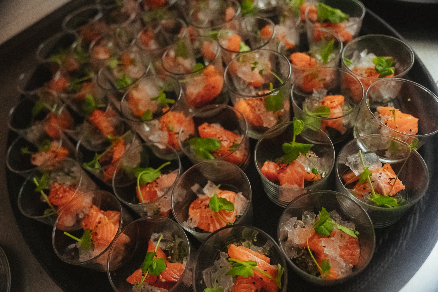 Lachs im Glas für ein Buffet im Markt43
